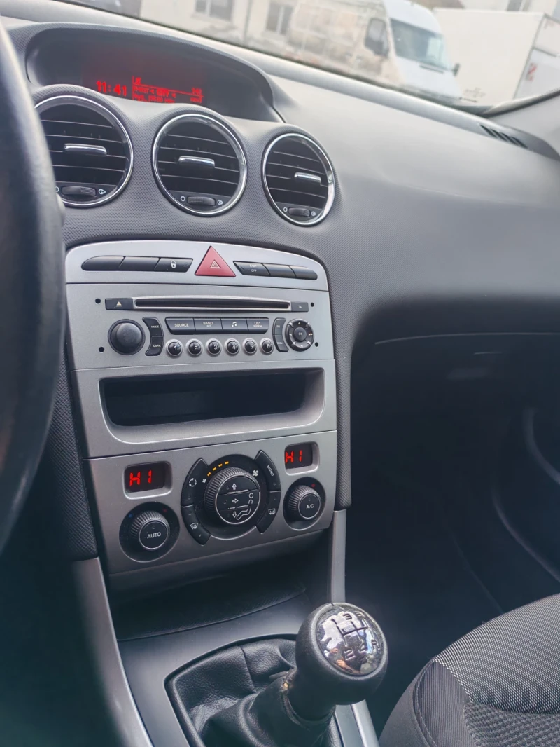 Peugeot 308 Фейслифт! , снимка 13 - Автомобили и джипове - 52679064