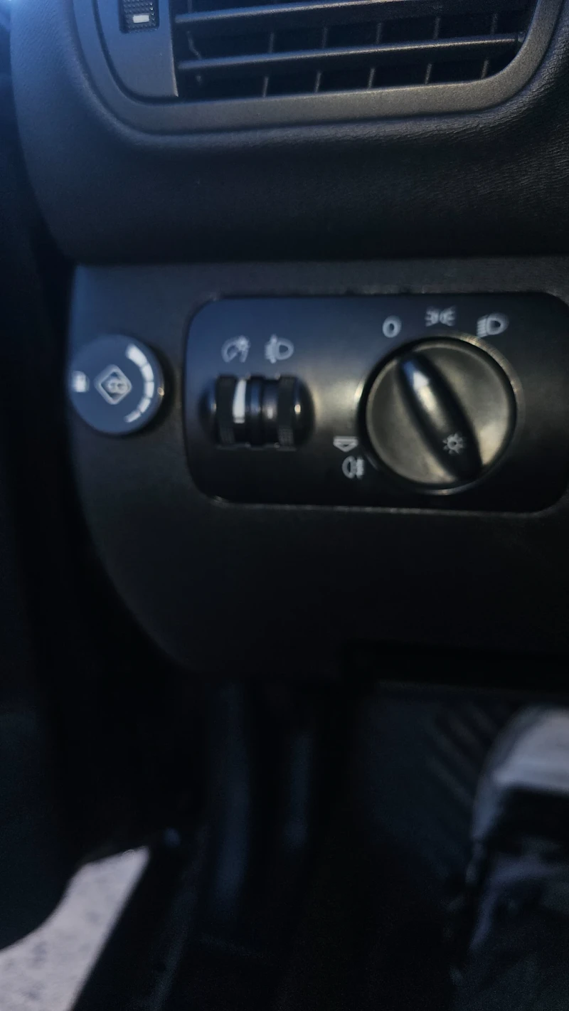 Audi A3 1.8T, снимка 14 - Автомобили и джипове - 52928766