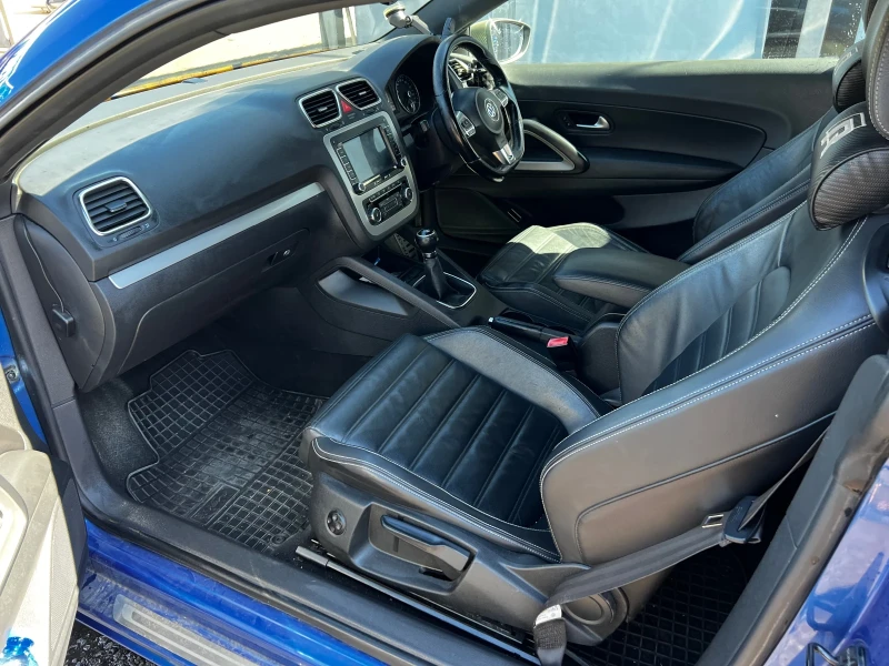 VW Scirocco 2.0TDI GT, снимка 6 - Автомобили и джипове - 53189634