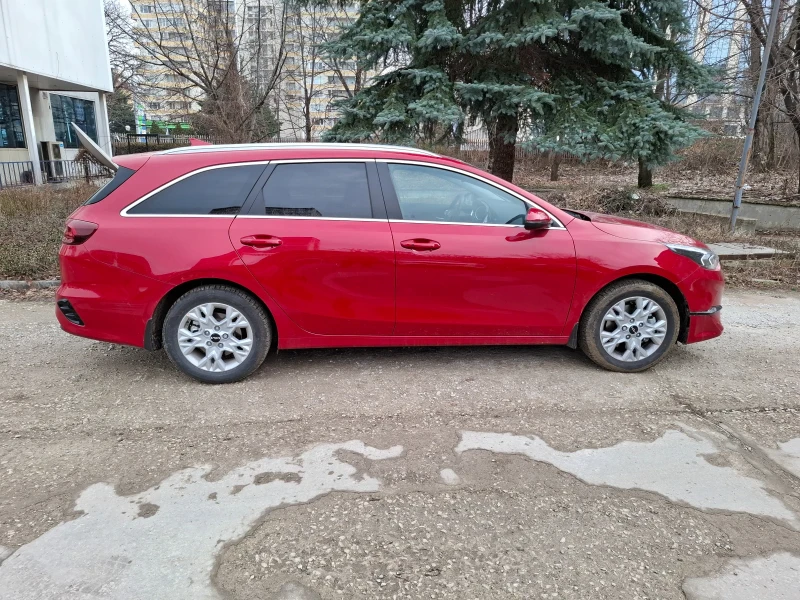 Kia Ceed Benzin, снимка 3 - Автомобили и джипове - 53221426
