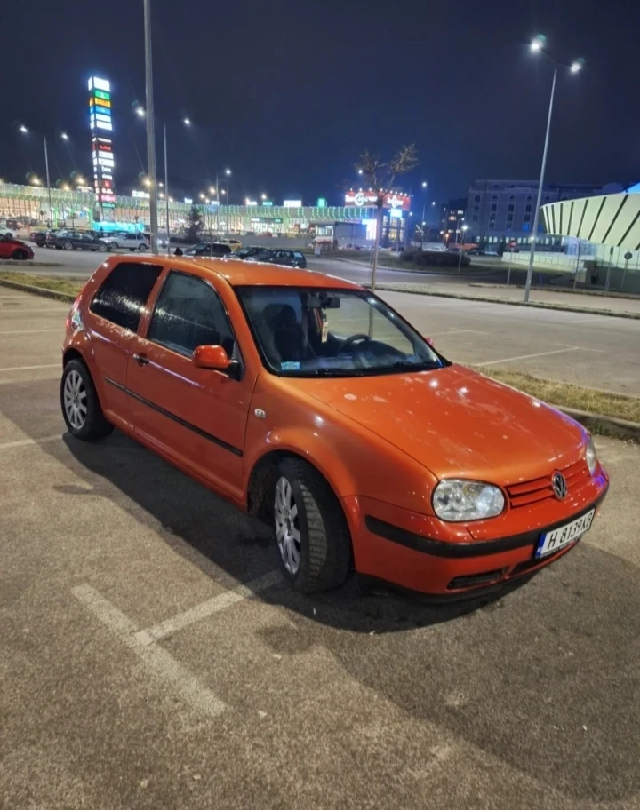VW Golf, снимка 5 - Автомобили и джипове - 53719018