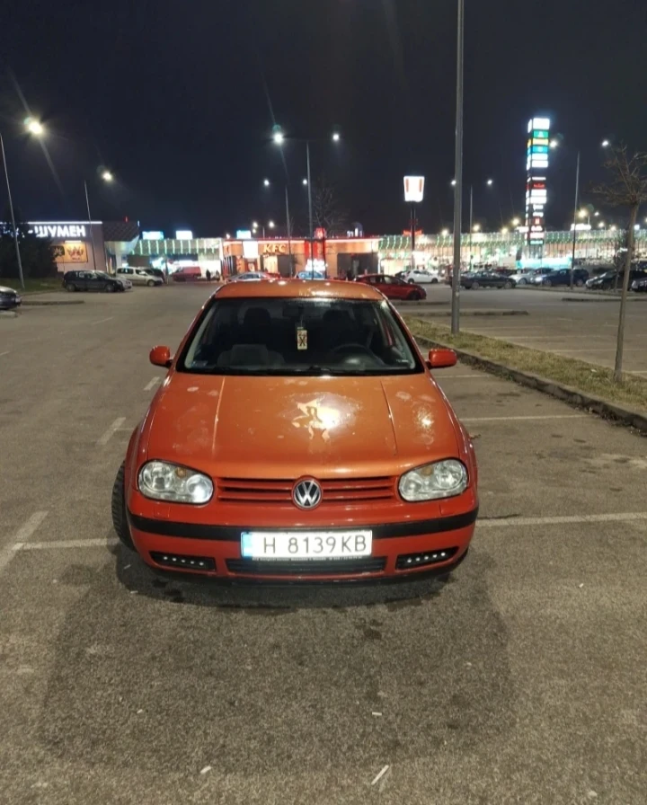 VW Golf, снимка 2 - Автомобили и джипове - 53719018