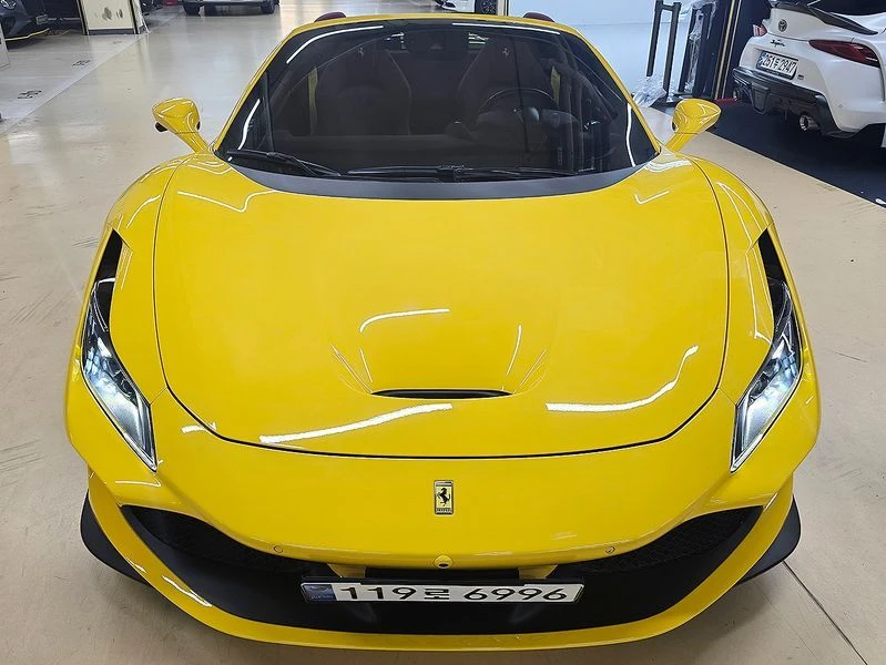 Ferrari F8 3.9 V8| 710к.с.| ВКЛ.ТЕХНОТЕСТ, снимка 4 - Автомобили и джипове - 55429042