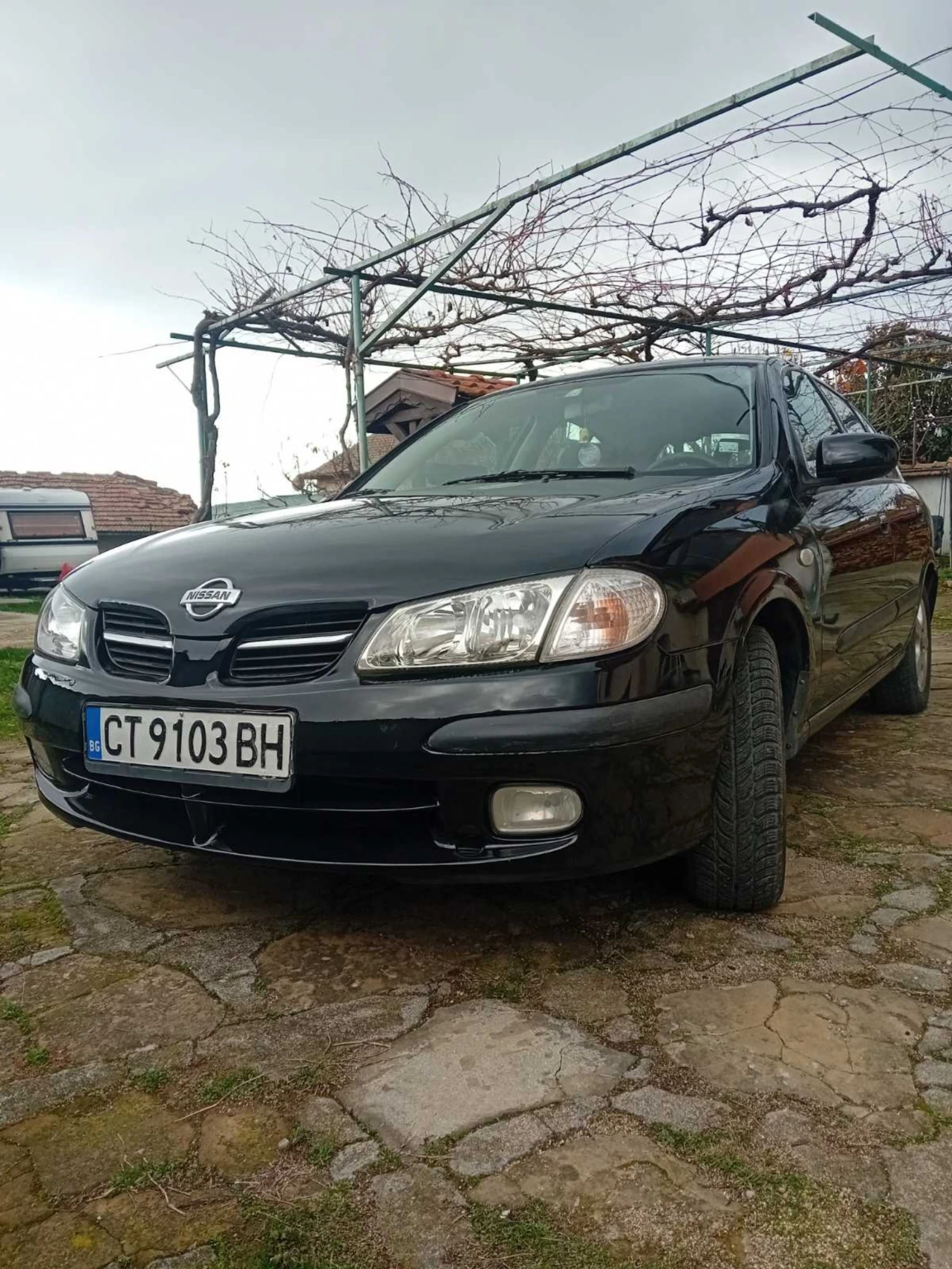 Nissan Almera 2.2, снимка 1
