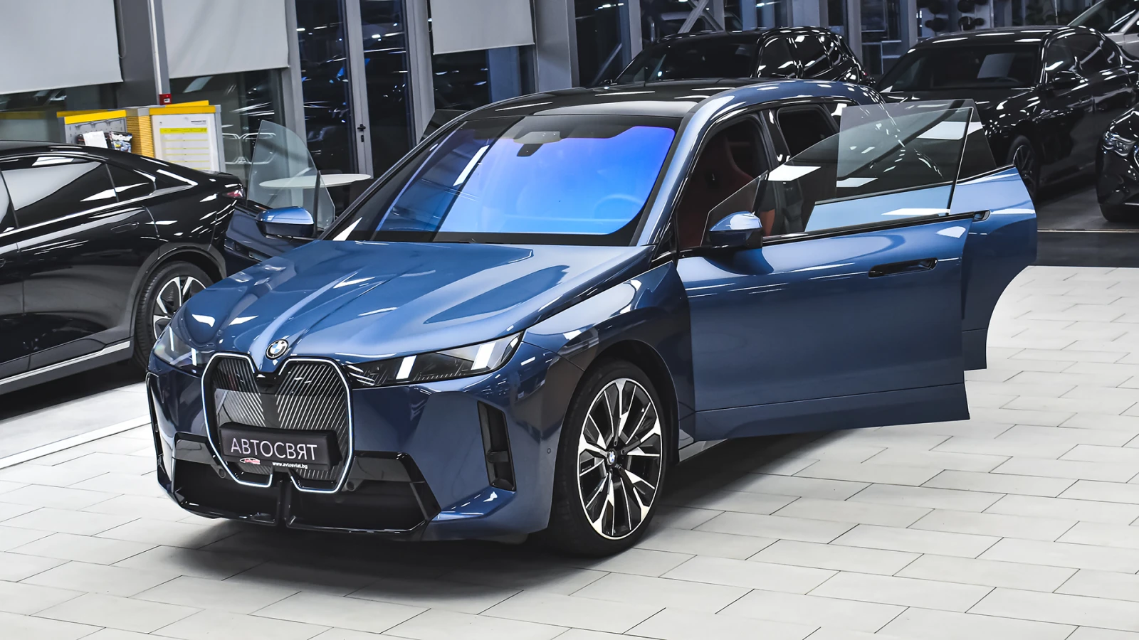 BMW iX xDrive60 M Sport, снимка 1