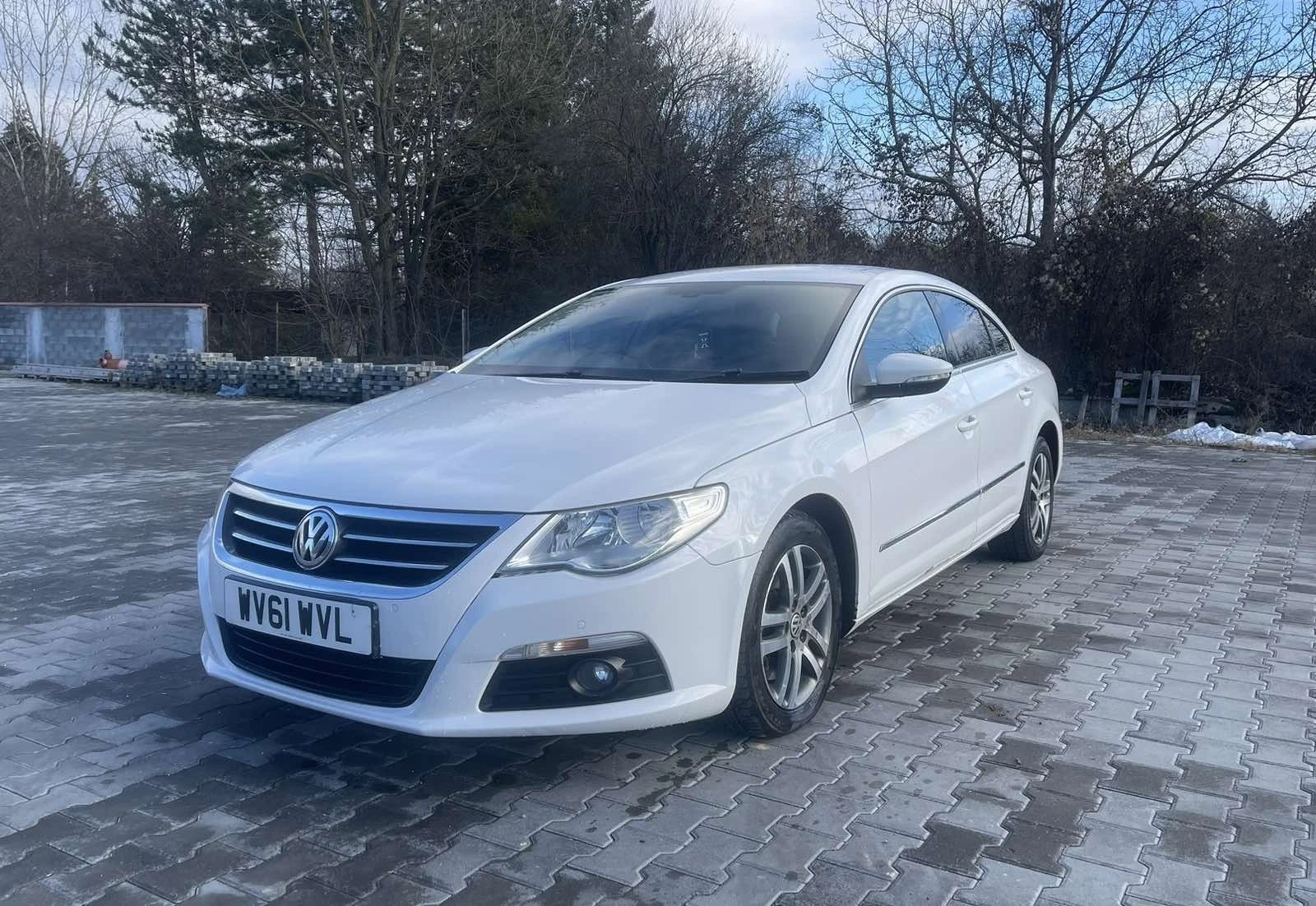 VW Passat - [1] 