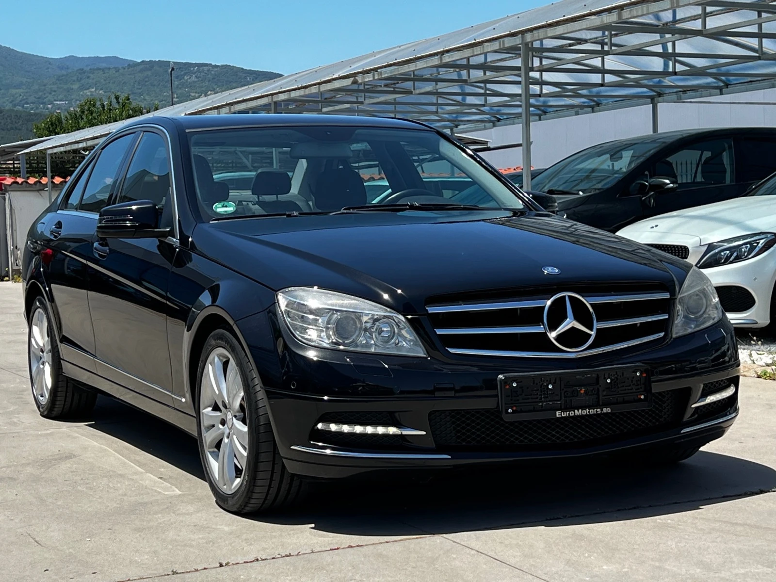 Mercedes-Benz C 200 CGI BE, AVANTGARD, COMAND, AUTO-FULL SERVICE-KATO  - изображение 3