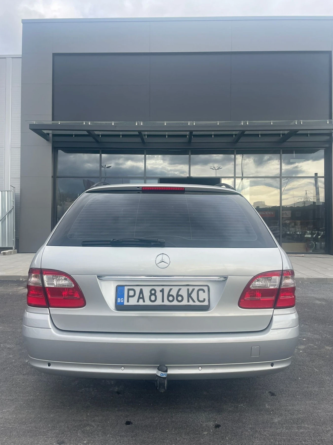 Mercedes-Benz E 320  - изображение 5