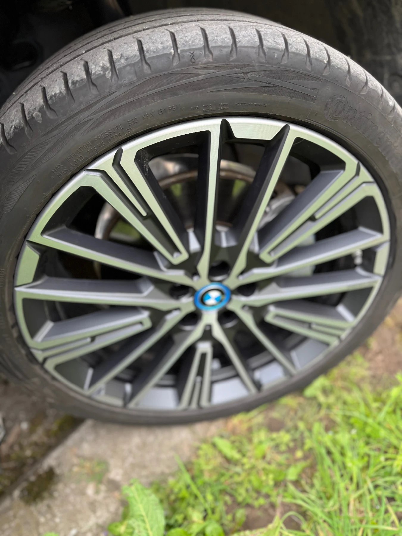 BMW iX1  - изображение 3