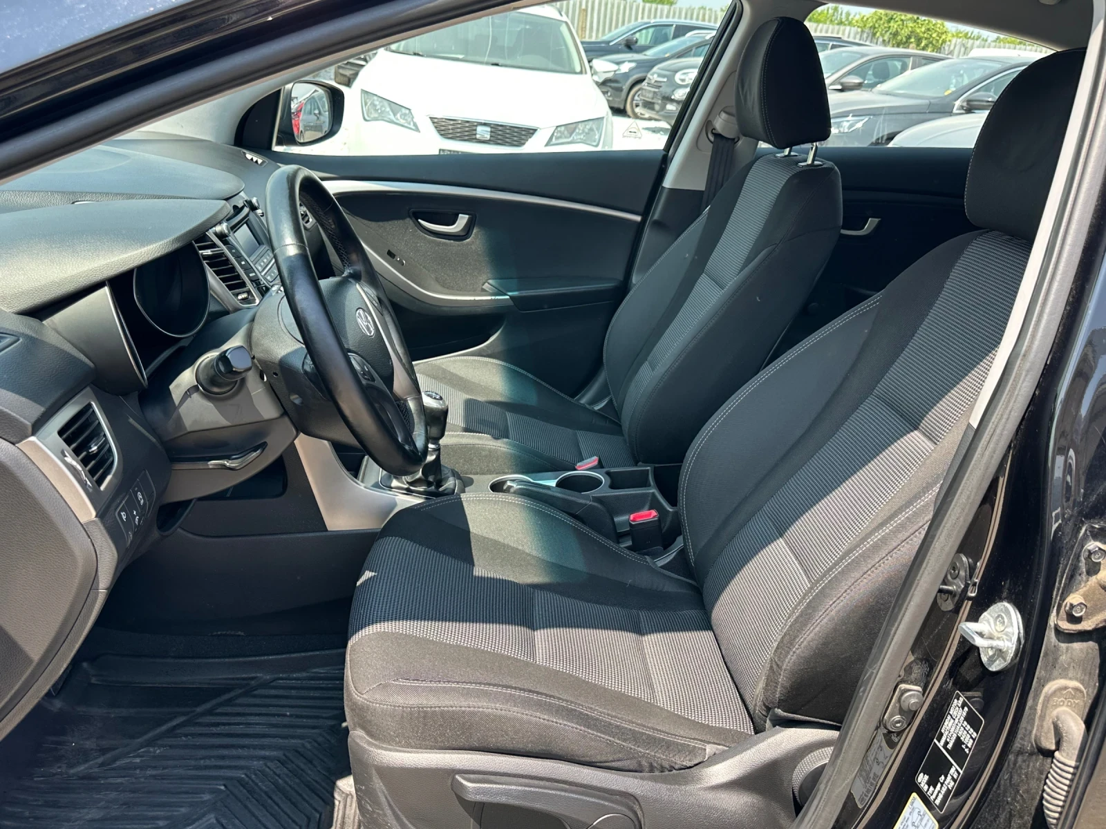 Hyundai I30 1.6CRDI EURO6 - изображение 8