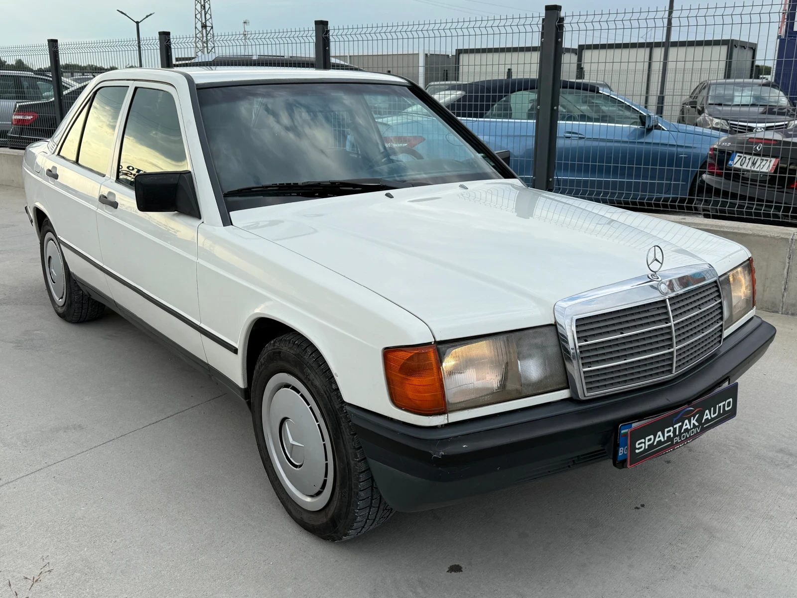 Mercedes-Benz 190 2.0D* 1985г* БЕЗ РЪЖДИ* ТЯСНАТА ЛАЙСНА*  - изображение 3