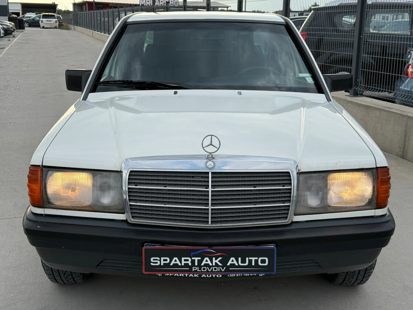 Mercedes-Benz 190 2.0D* 1985г* БЕЗ РЪЖДИ* ТЯСНАТА ЛАЙСНА*  - изображение 2