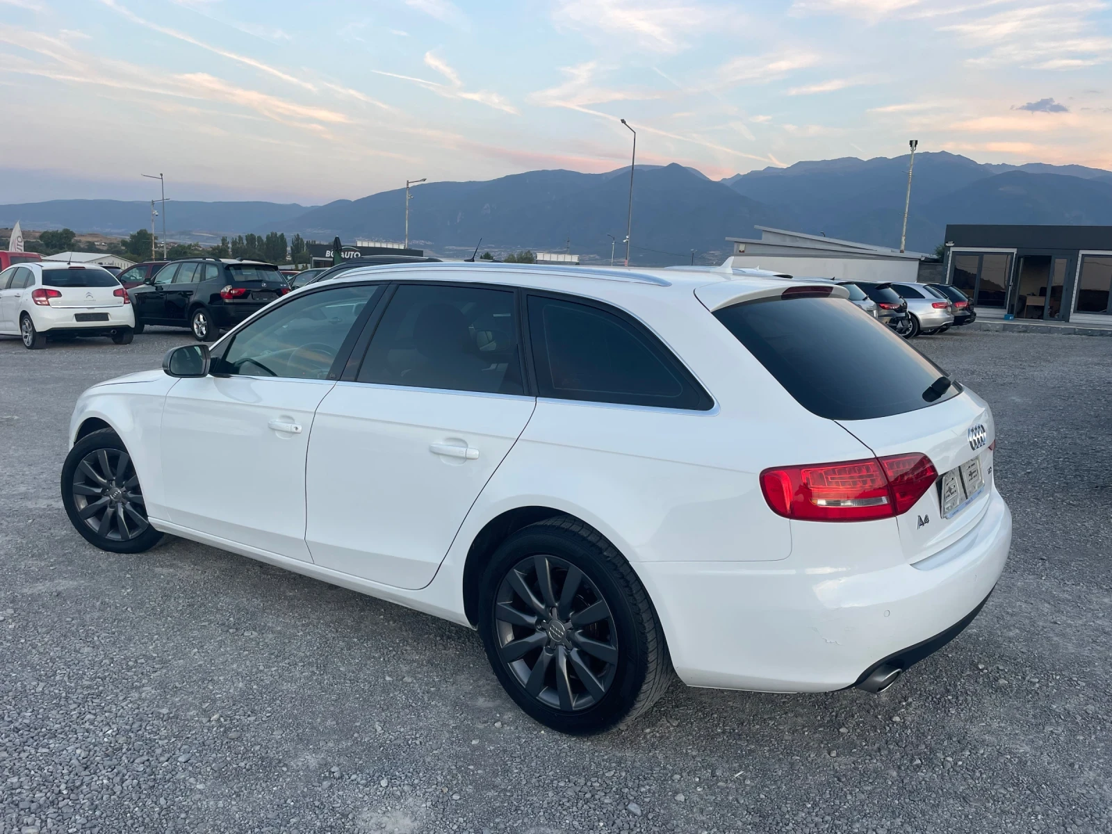 Audi A4 2.7TDI NAVI LED BI-XENON - изображение 9