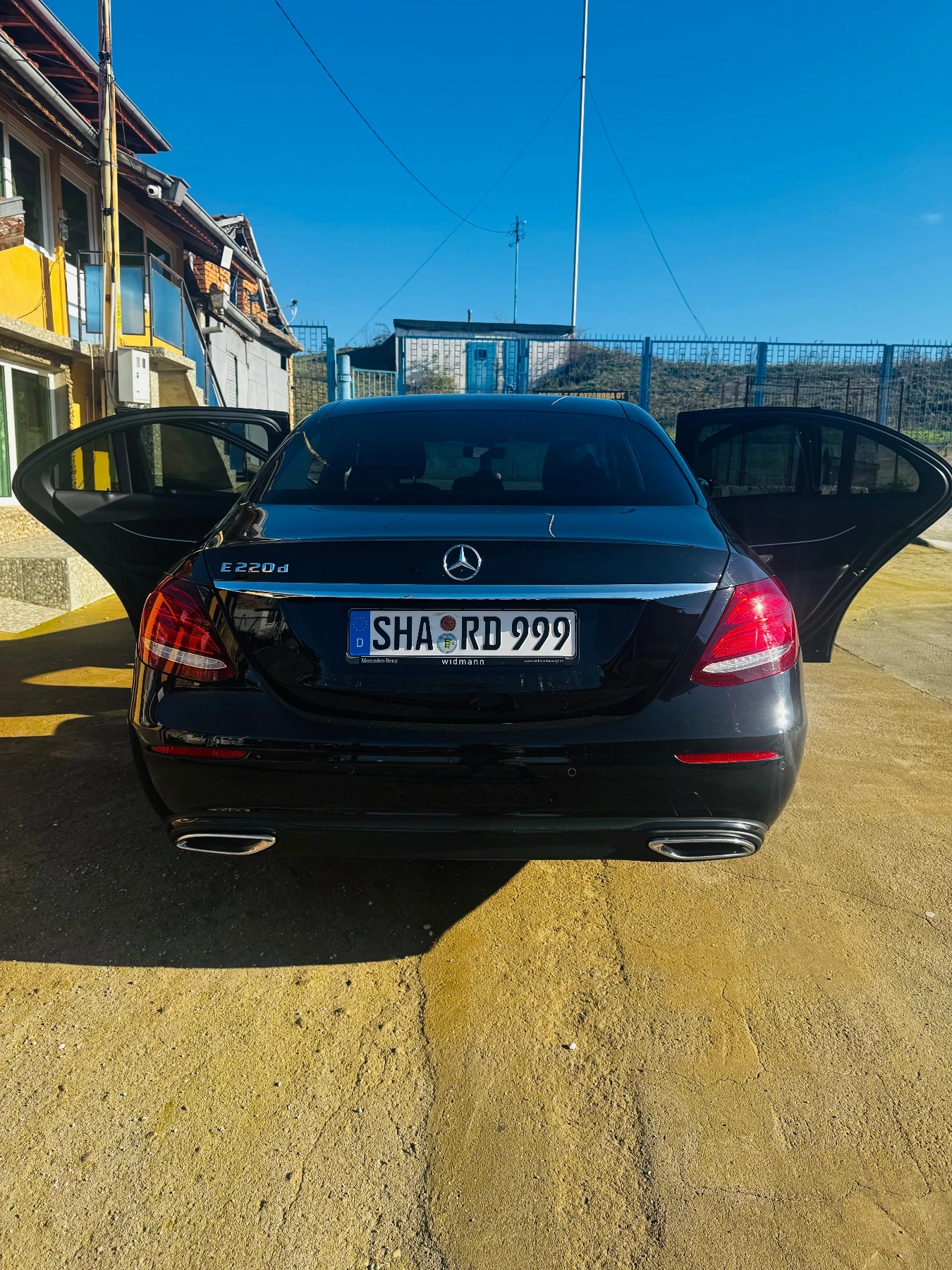 Mercedes-Benz E 220 Топ Уникат - изображение 7