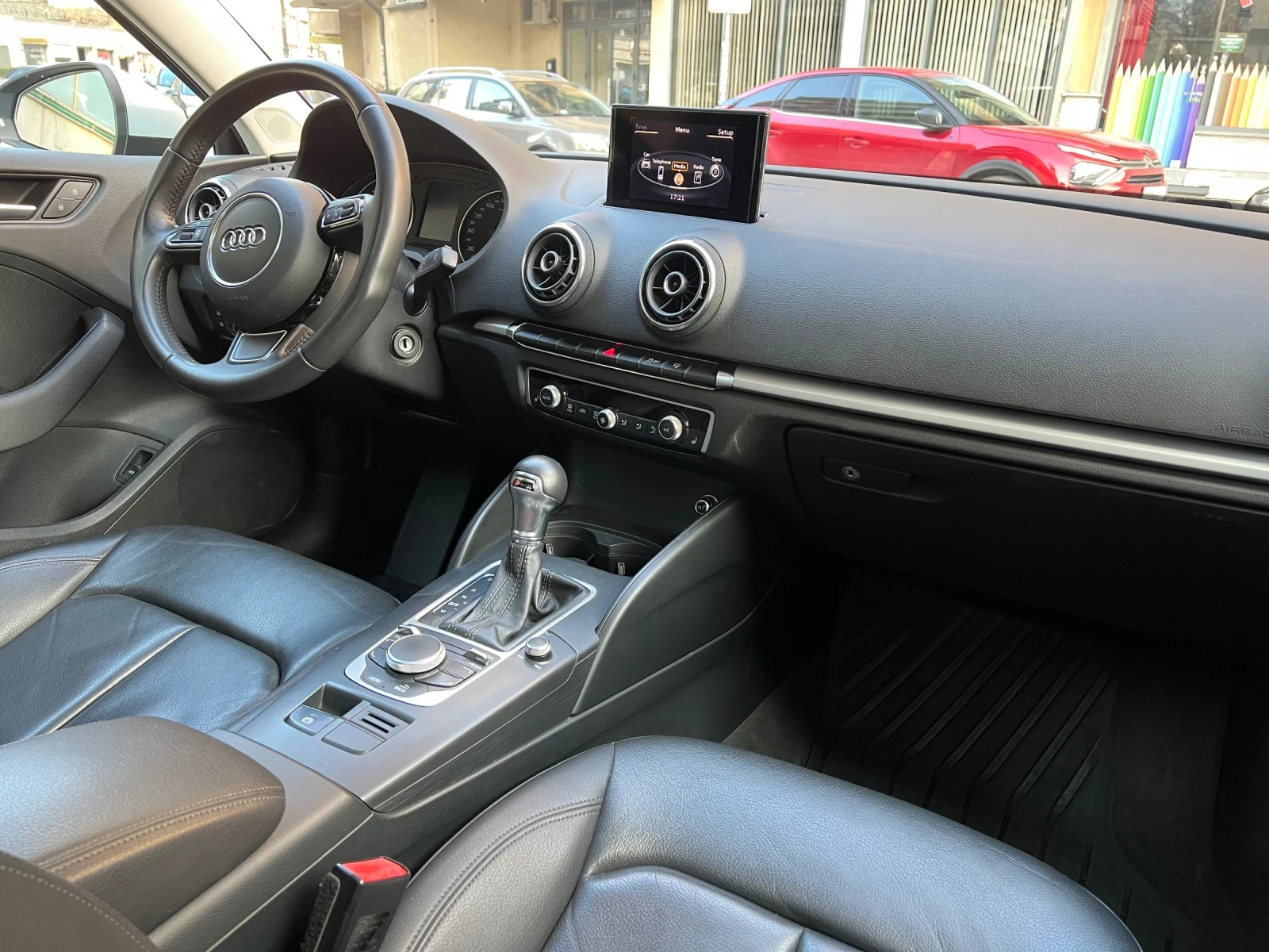 Audi A3 1.8 TFSI - Обслужена, Каско, 2 к-та гуми и джанти, снимка 9 - Автомобили и джипове - 53750488