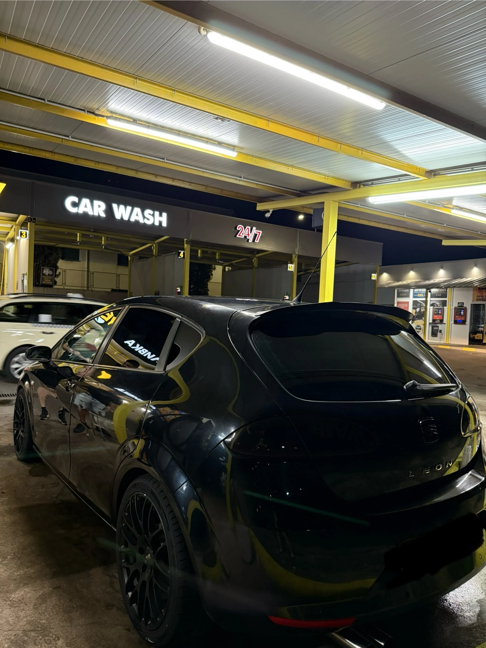 Seat Leon, снимка 2 - Автомобили и джипове - 53825366