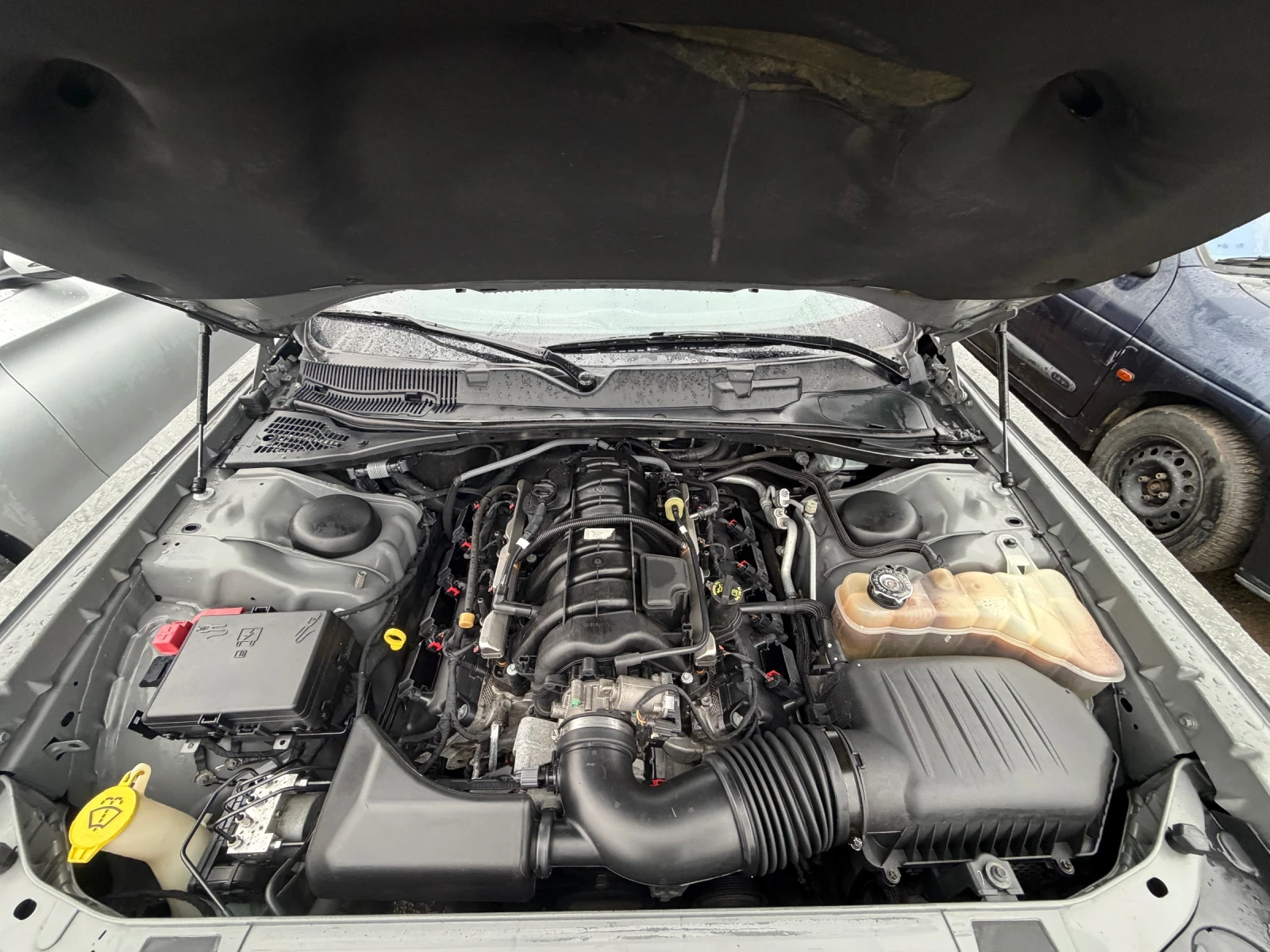 Dodge Challenger 5.7 Hemi, снимка 6 - Автомобили и джипове - 54196885