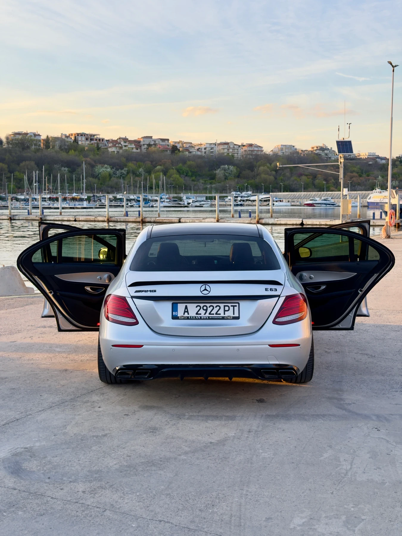 Mercedes-Benz E 220 w213 9GTronic / 360 / Multi-beam / AMG / Burmester | Mobile.bg � ����������� 10