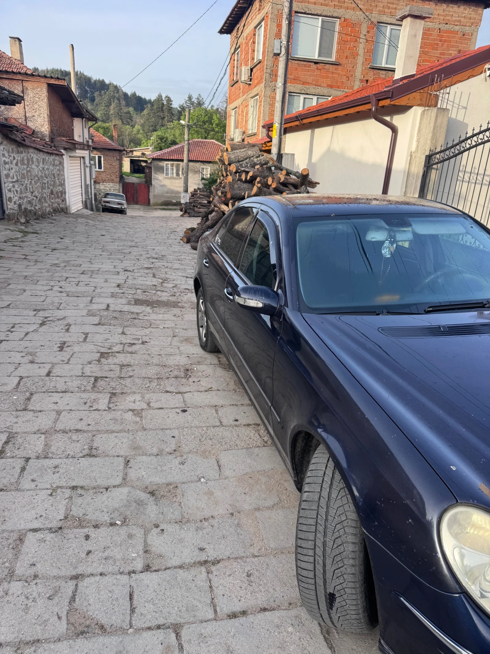 Mercedes-Benz E 270, снимка 2 - Автомобили и джипове - 54477654