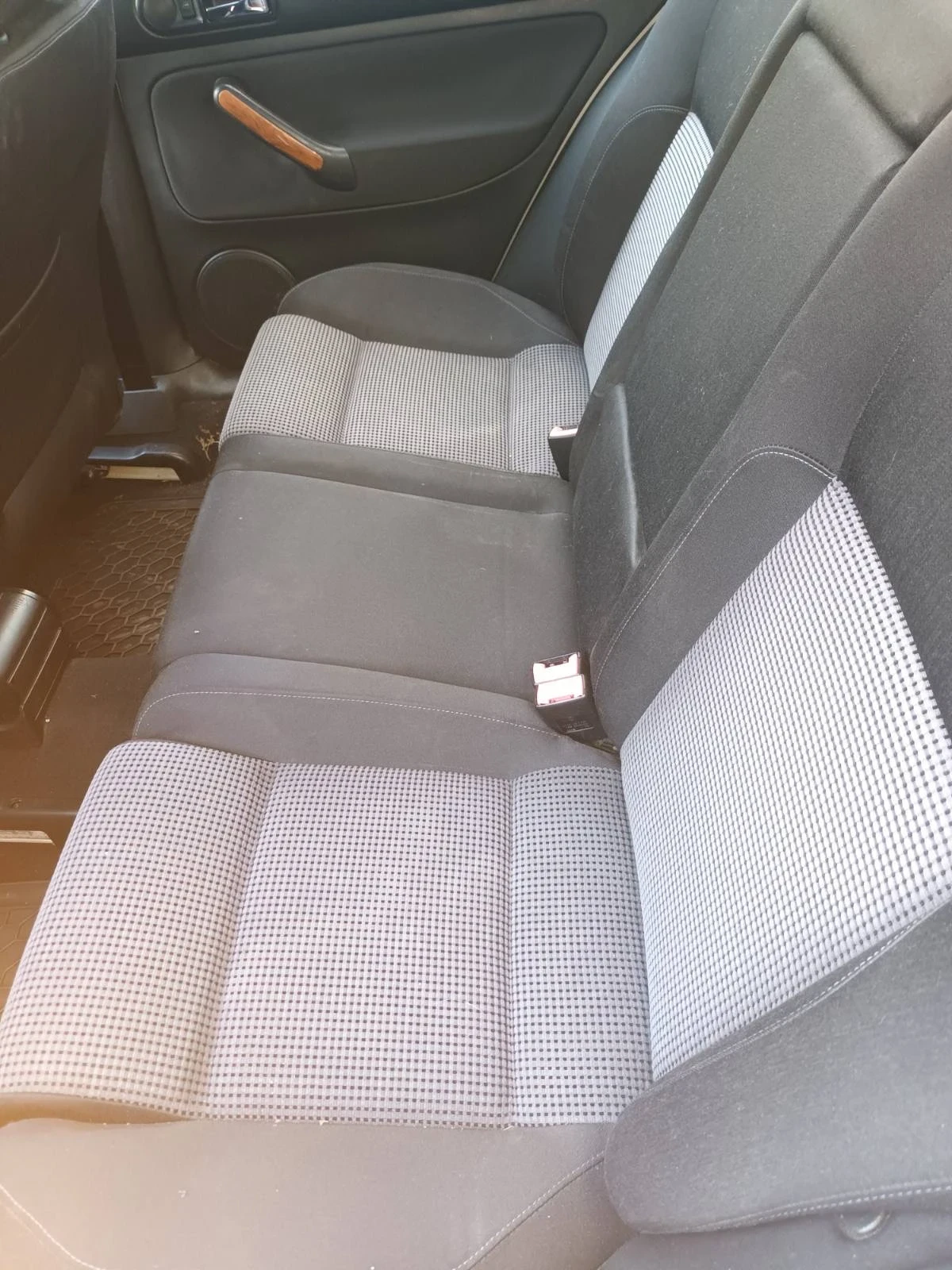 VW Bora С газова уредба, снимка 6 - Автомобили и джипове - 54747842