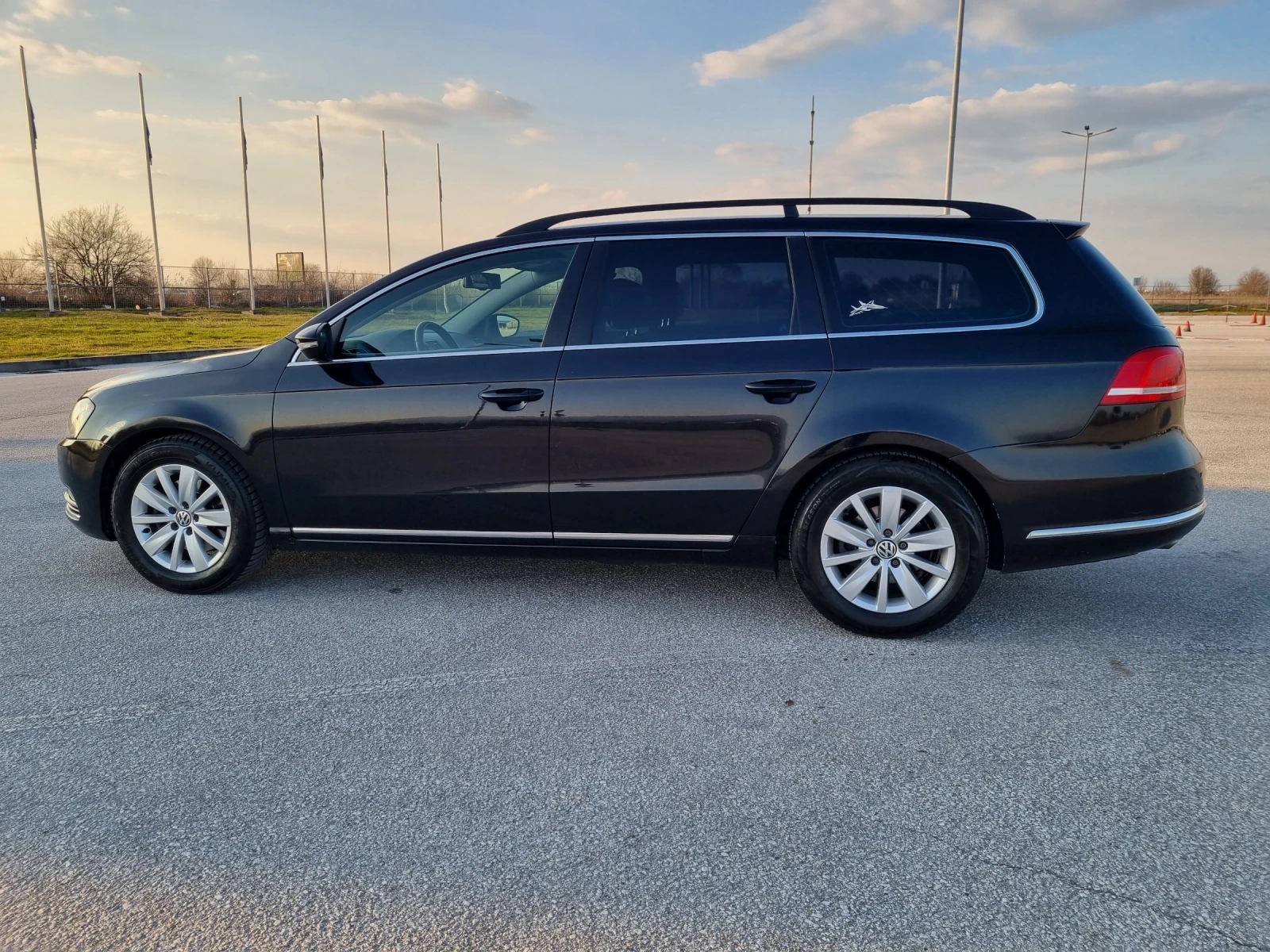 VW Passat 2.0 TDI 140 к.с., снимка 7 - Автомобили и джипове - 54811296