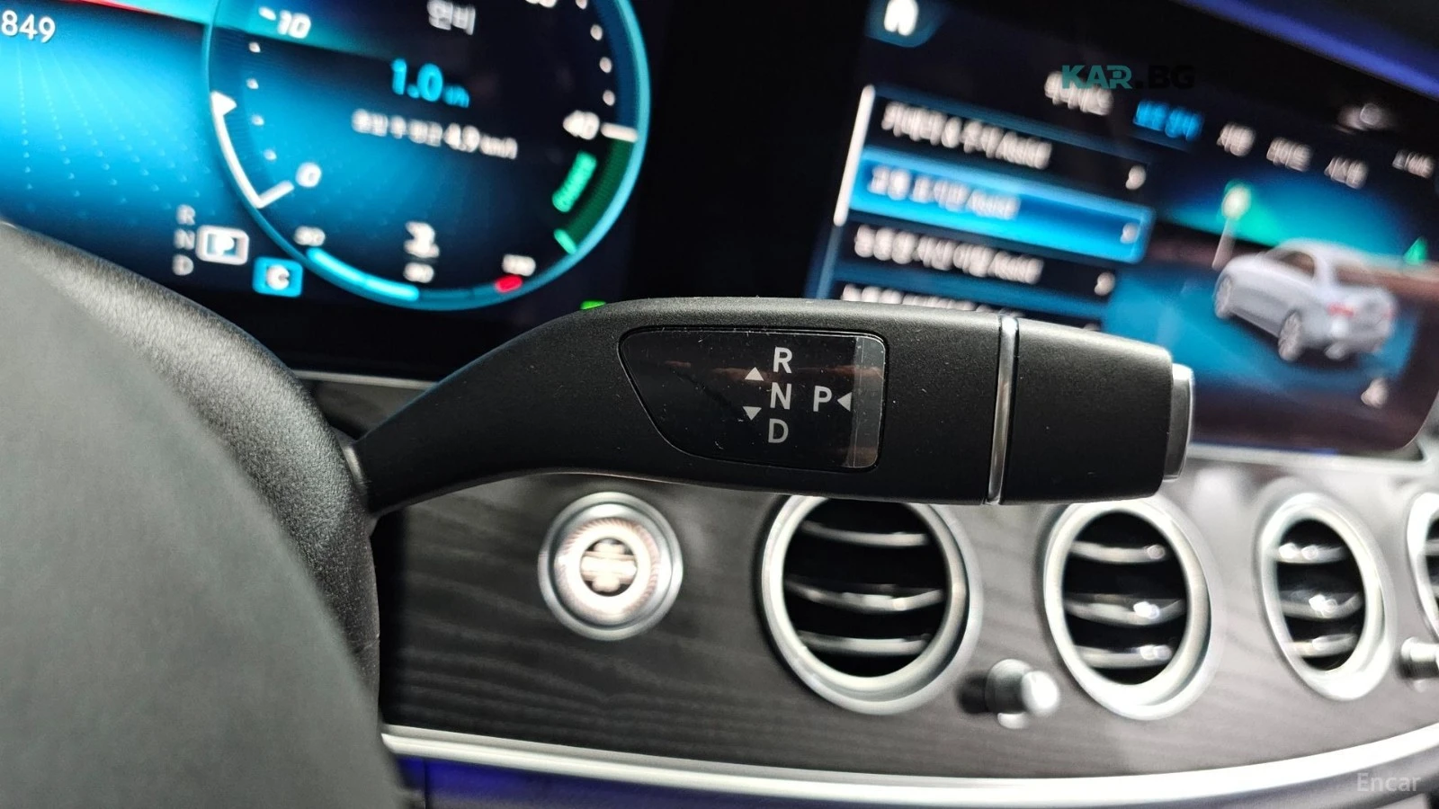 Mercedes-Benz E 220 AMG-LINE* 4MATIC* DISTRONIC* 360CAM* DRIVE-ASSISTS, снимка 12 - Автомобили и джипове - 54945509