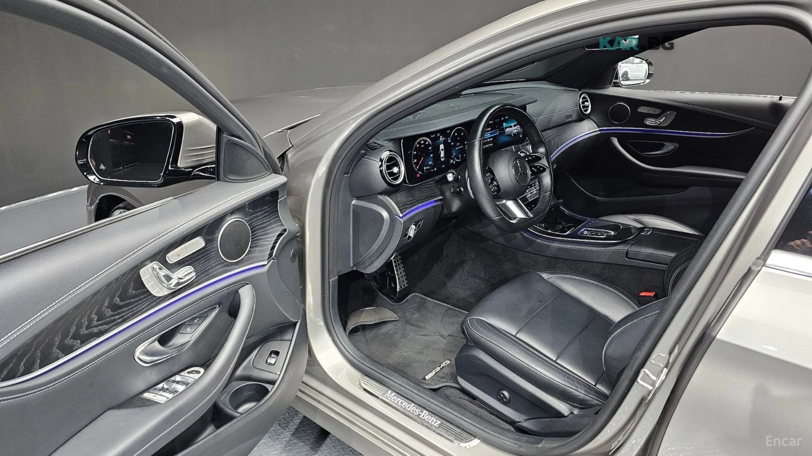 Mercedes-Benz E 220 AMG-LINE* 4MATIC* DISTRONIC* 360CAM* DRIVE-ASSISTS, снимка 5 - Автомобили и джипове - 54945509