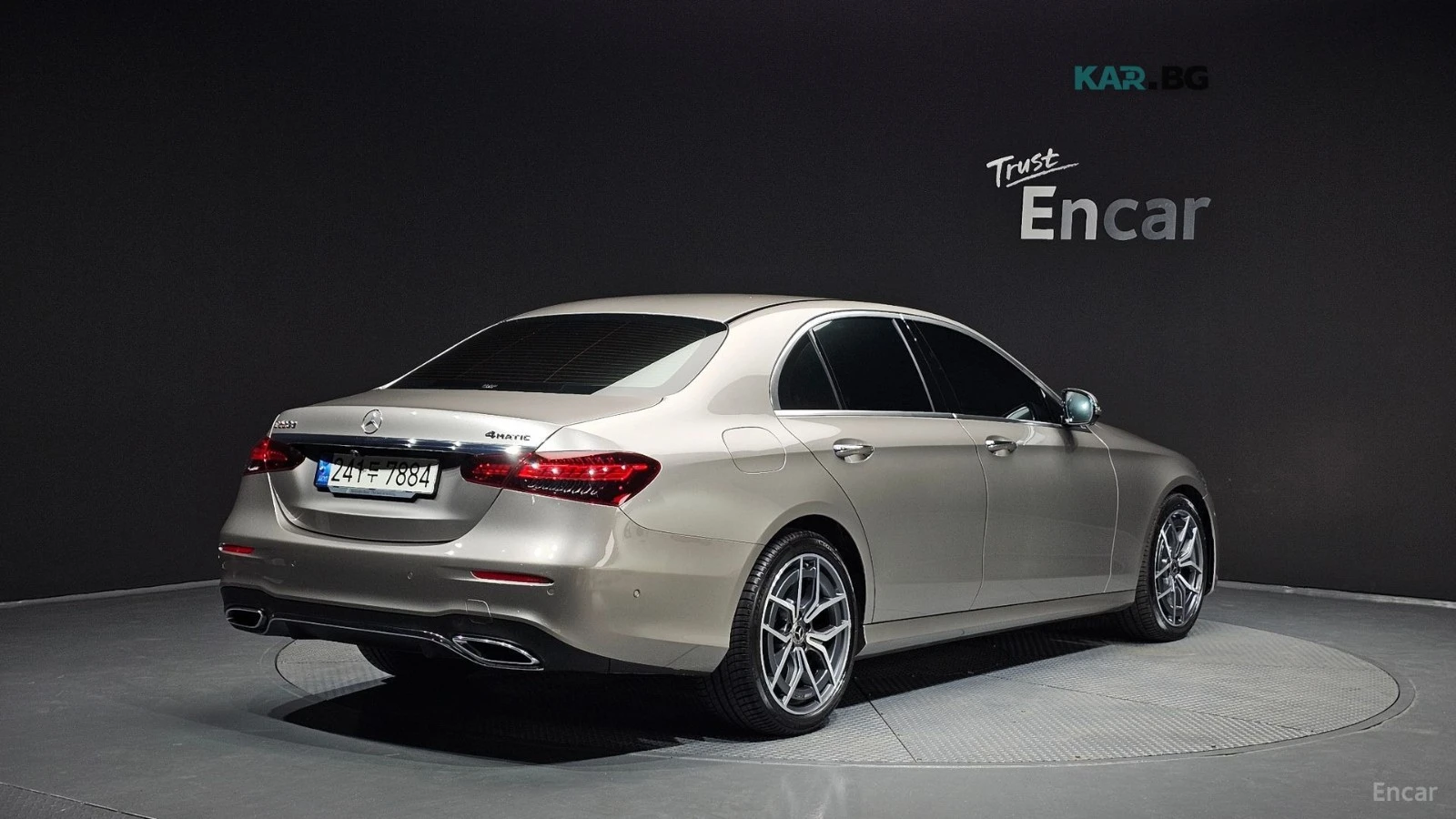 Mercedes-Benz E 220 AMG-LINE* 4MATIC* DISTRONIC* 360CAM* DRIVE-ASSISTS, снимка 3 - Автомобили и джипове - 54945509