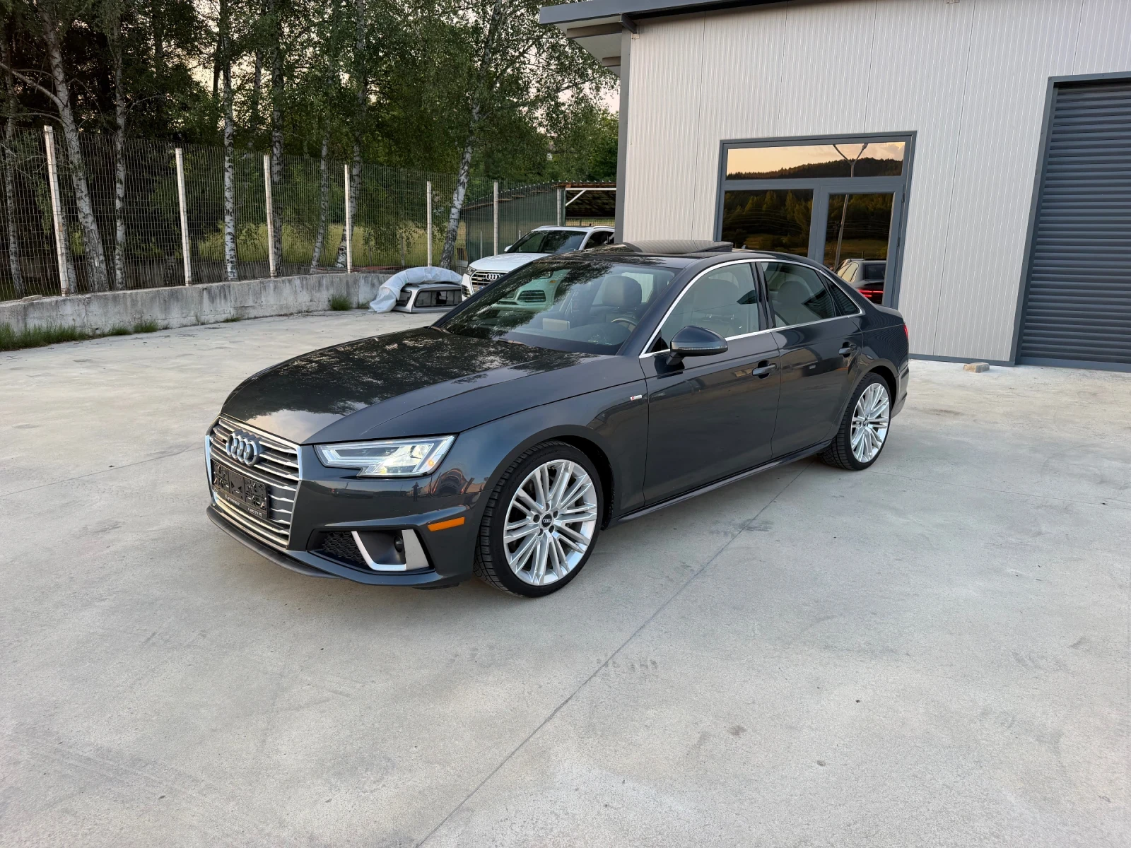 Audi A4 2.0T Quattro 