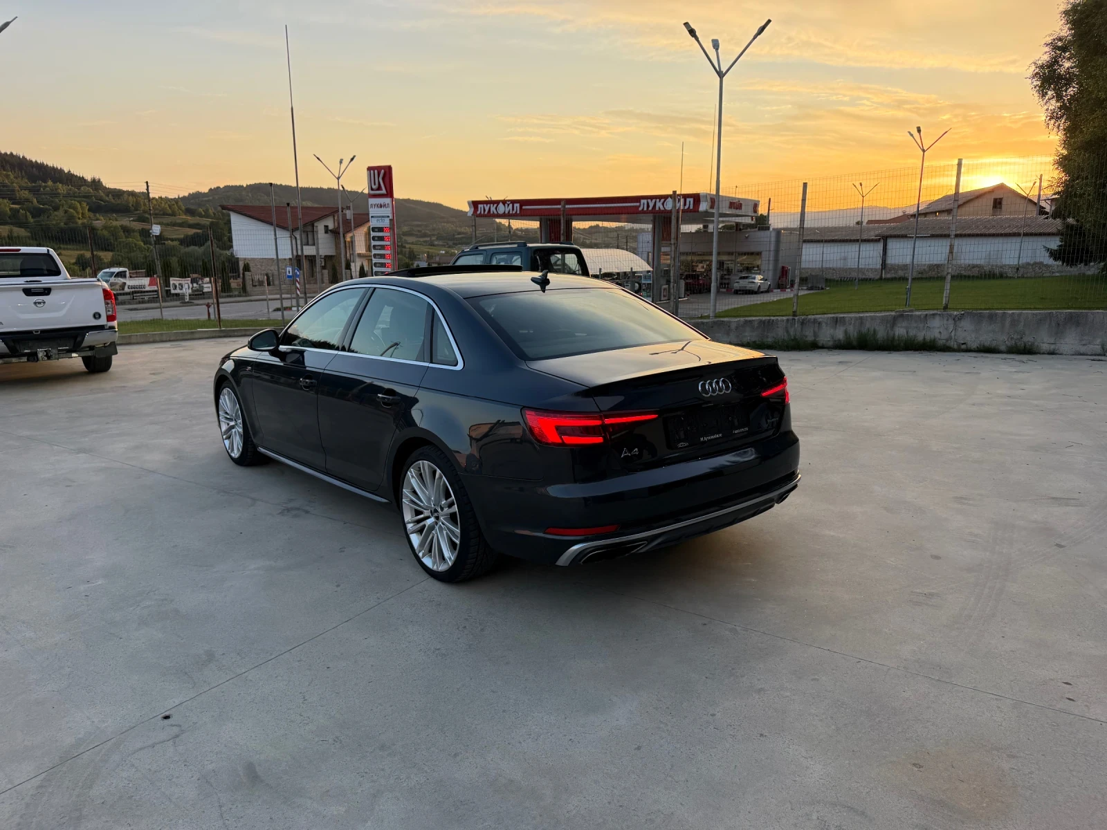 Audi A4 2.0T Quattro , снимка 2 - Автомобили и джипове - 55125792
