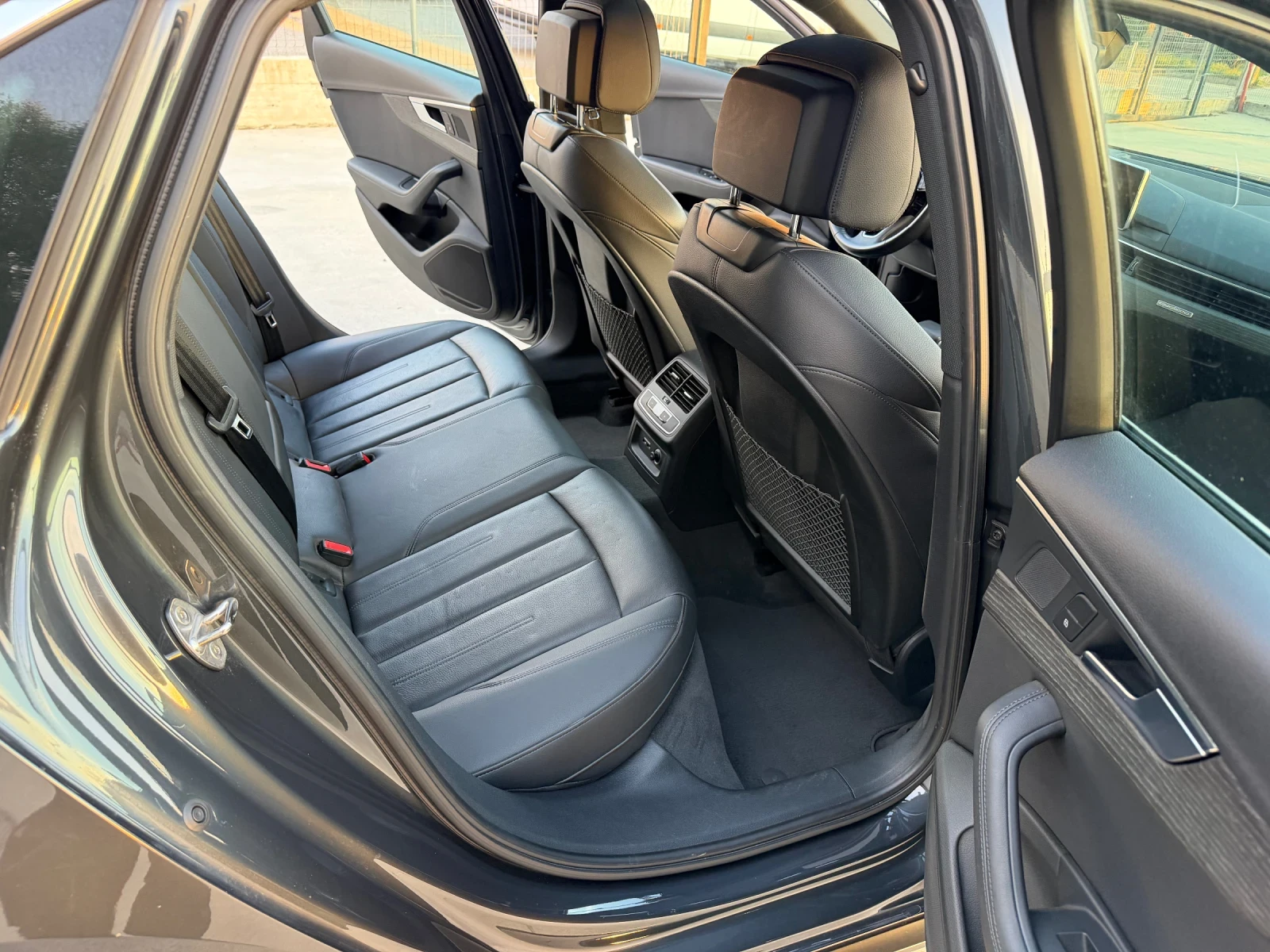 Audi A4 2.0T Quattro , снимка 9 - Автомобили и джипове - 55125792
