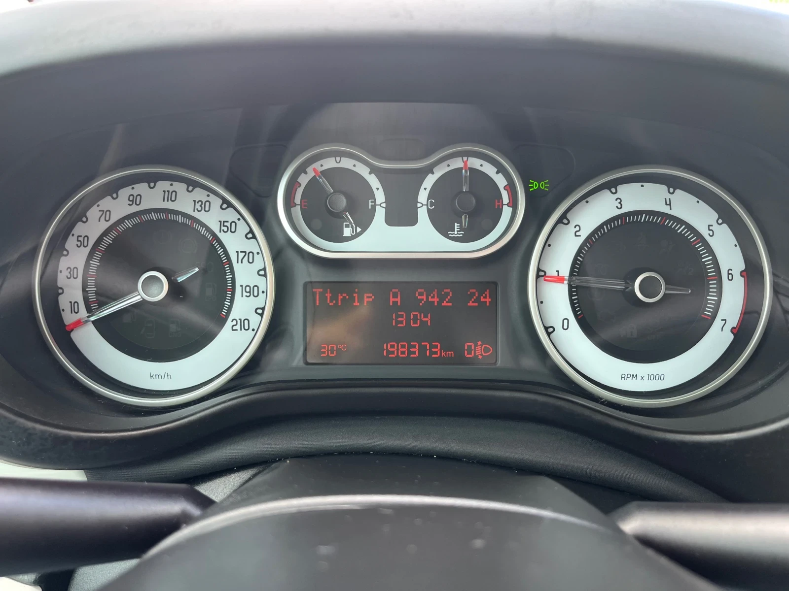 Fiat 500L, снимка 9 - Автомобили и джипове - 55426134
