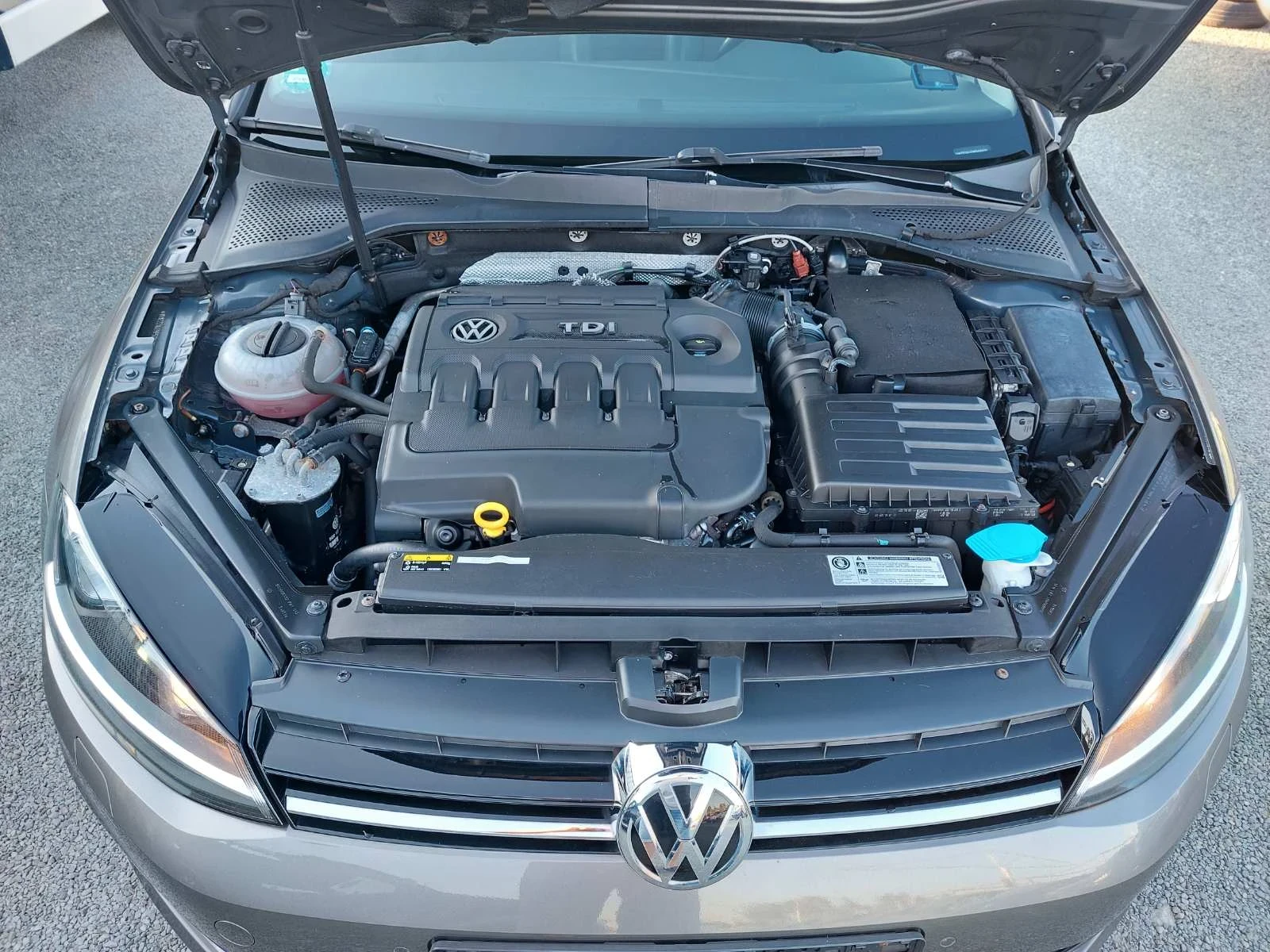 VW Golf 2.0D, 6ск, снимка 12 - Автомобили и джипове - 55694434