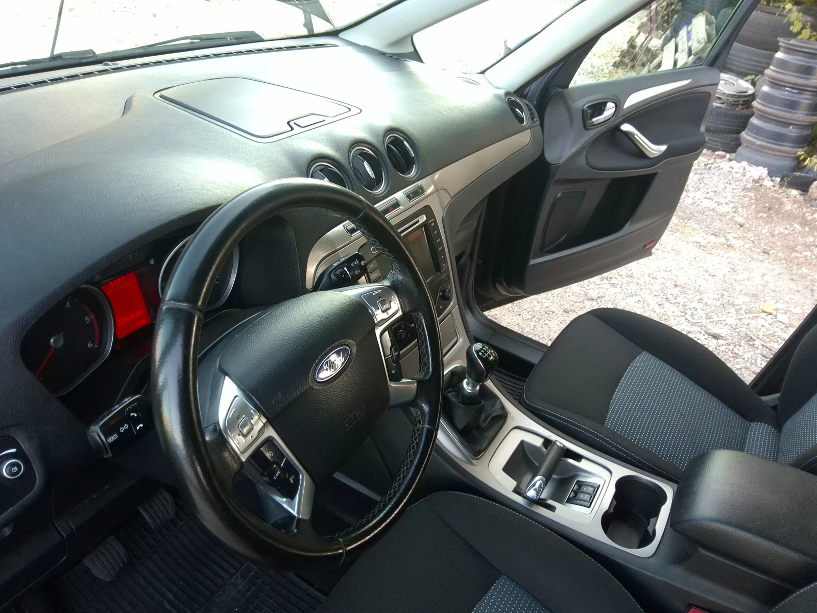Ford Galaxy 2.0TDCI, снимка 8 - Автомобили и джипове - 56010687