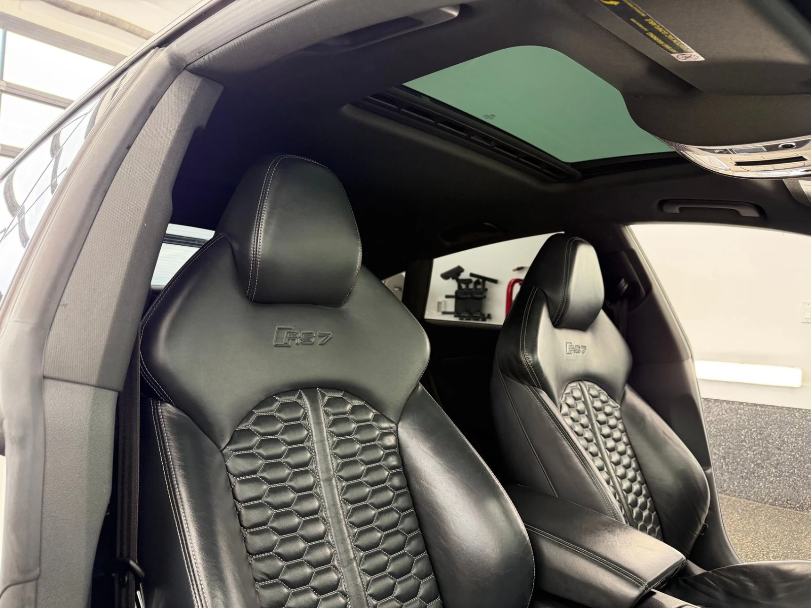 Audi Rs7 quattro * 700hp * АвтоКредит (ЦЕНА ДО БГ), снимка 8 - Автомобили и джипове - 56183522
