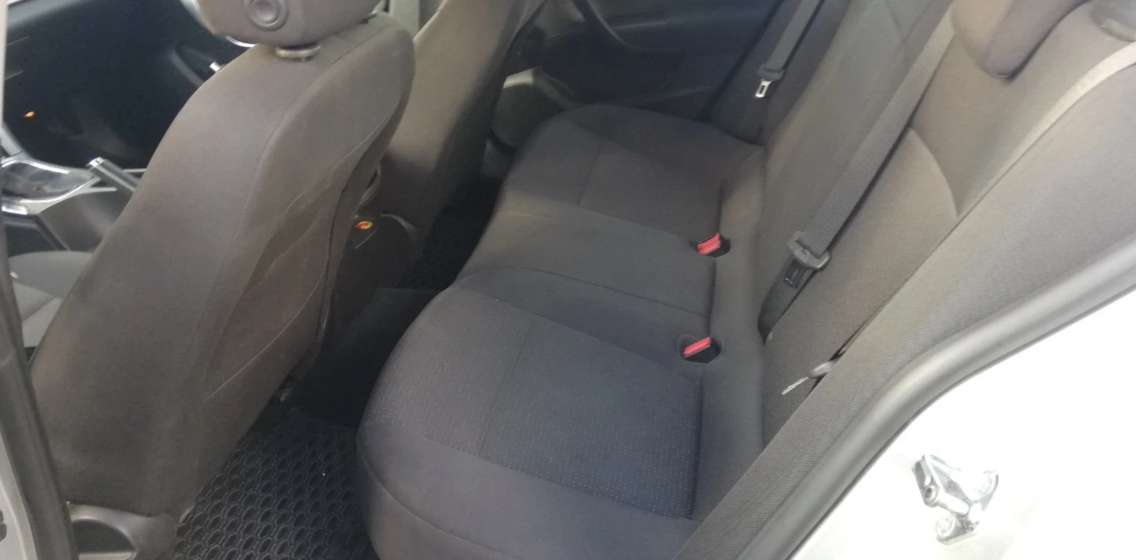 Opel Insignia 1.8, снимка 11 - Автомобили и джипове - 56339689