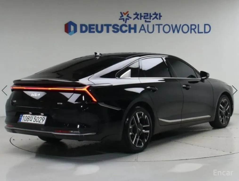 Kia K8 NOBLESSE* 360 КАМЕРИ* ХЕД-ЪП* ОБДУХ* КРАЙНА ЦЕНА* , снимка 2 - Автомобили и джипове - 56388866