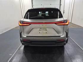 Lexus NX 350h  * CARFAX * ОПЦИЯ ЗА ФИНАНСИРАНЕ, снимка 16