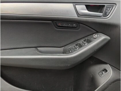 Audi Q5 2.0T Premium | ЗАДНА КАМЕРА | + ЗИМНИ ГУМИ | , снимка 9 - Автомобили и джипове - 52731343