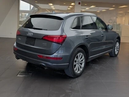 Audi Q5 2.0T Premium | ЗАДНА КАМЕРА | + ЗИМНИ ГУМИ | , снимка 3 - Автомобили и джипове - 52731343