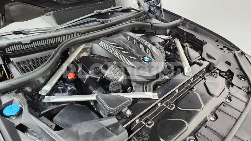 BMW X5M Bowers & Wilkins / ЛАЗЕРИ / ЦЕНА ДО БЪЛГАРИЯ, снимка 6 - Автомобили и джипове - 55341579