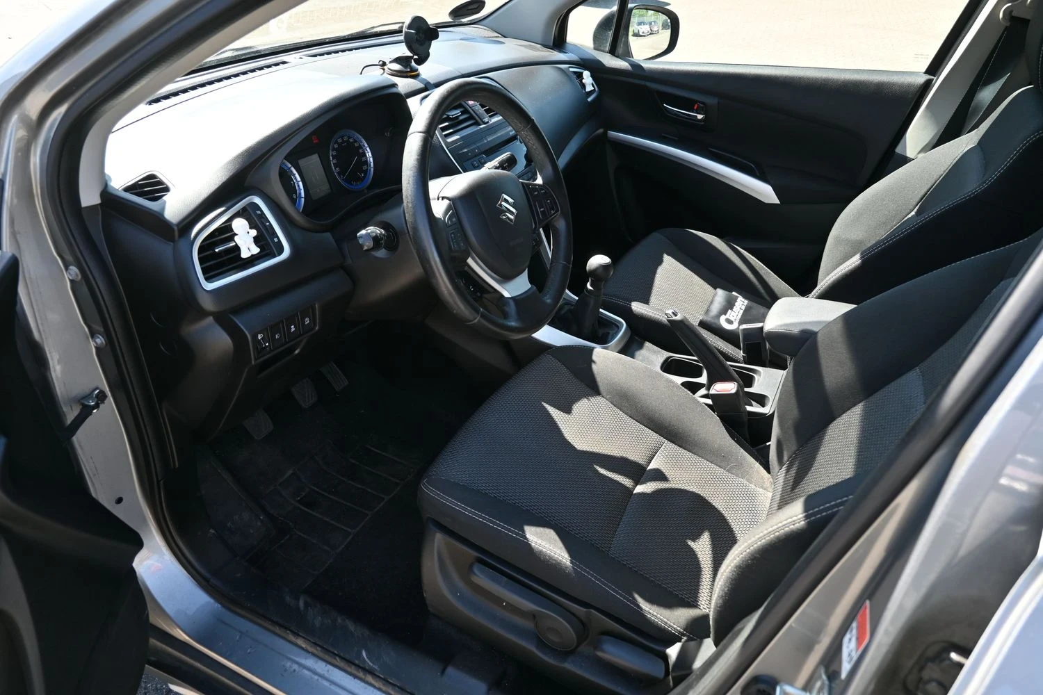 Suzuki SX4 S-Cross 1.6i/120HP/Подгрев на седалки - изображение 5