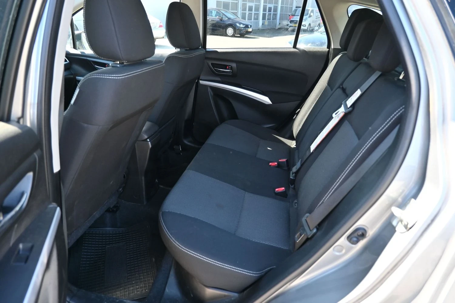 Suzuki SX4 S-Cross 1.6i/120HP/Подгрев на седалки - изображение 6