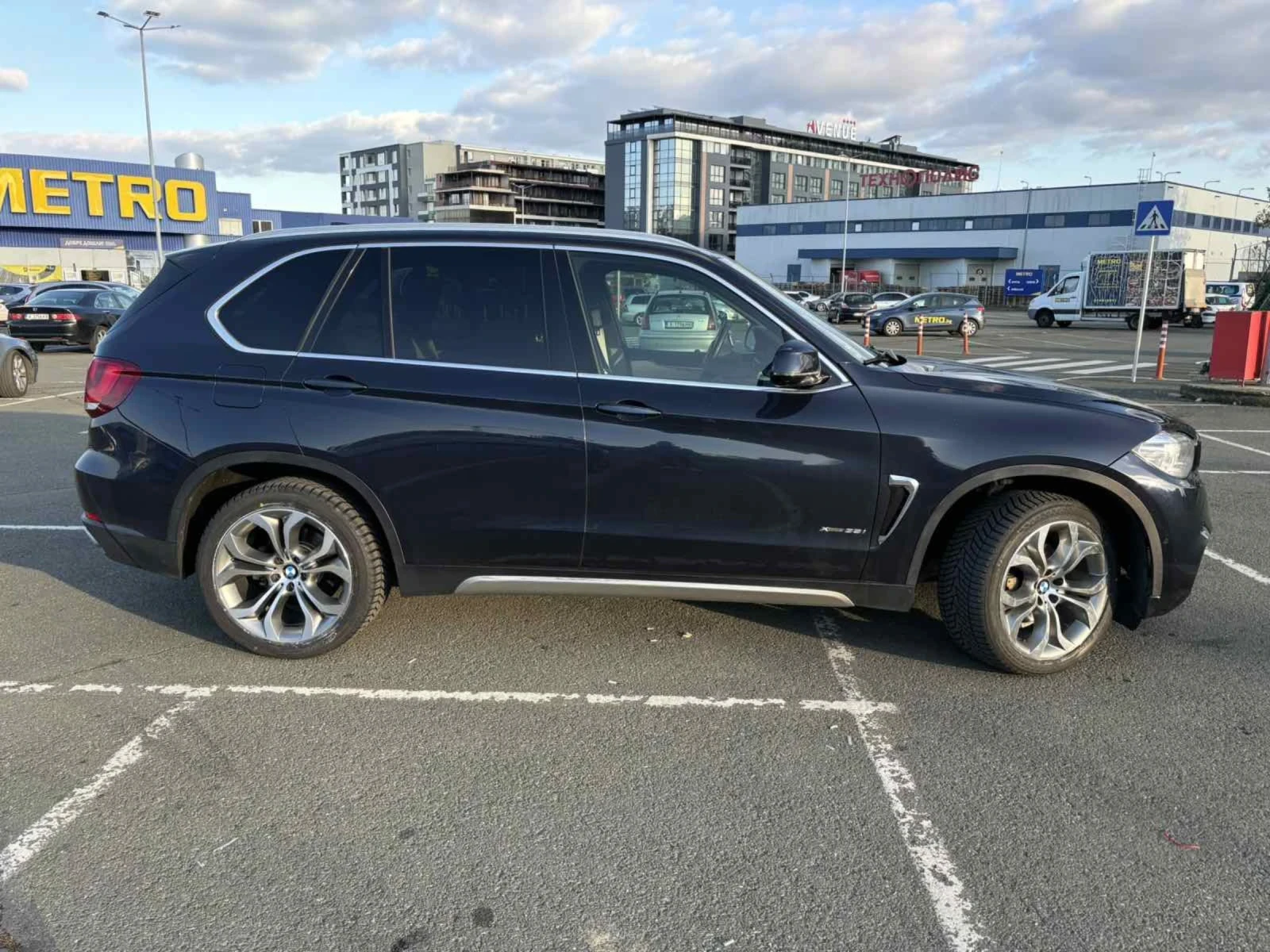 BMW X5 3.5i XDrive - изображение 2