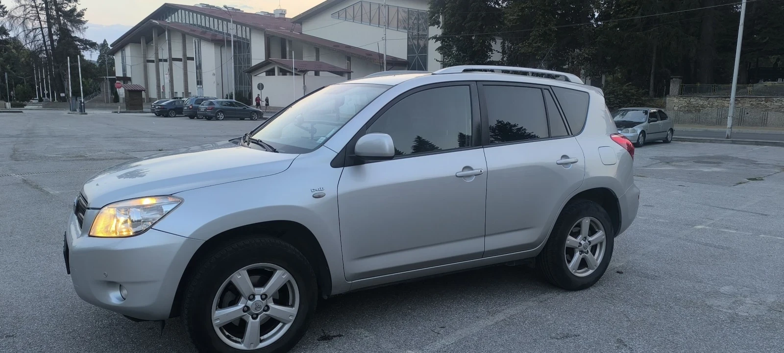 Toyota Rav4 | Mobile.bg   11