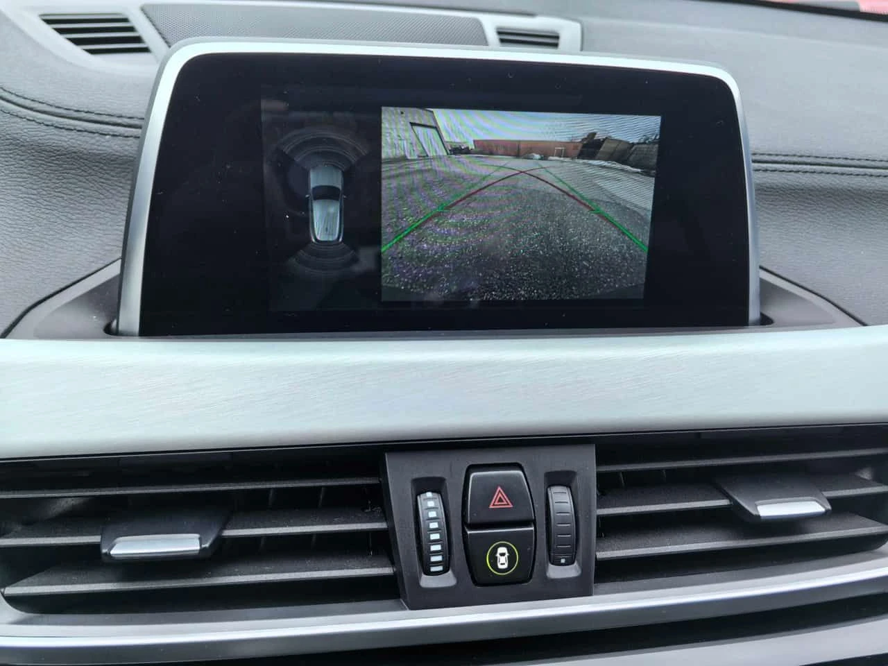 BMW X2 * xDrive28i * CARFAX * Панорама * Два ключа * , снимка 10 - Автомобили и джипове - 53964020