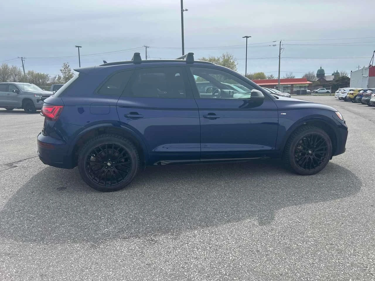 Audi Q5 * Progressiv * CARFAX * ДИСТРОНИК * 2 БРОЯ ГУМИ * , снимка 3 - Автомобили и джипове - 54528914
