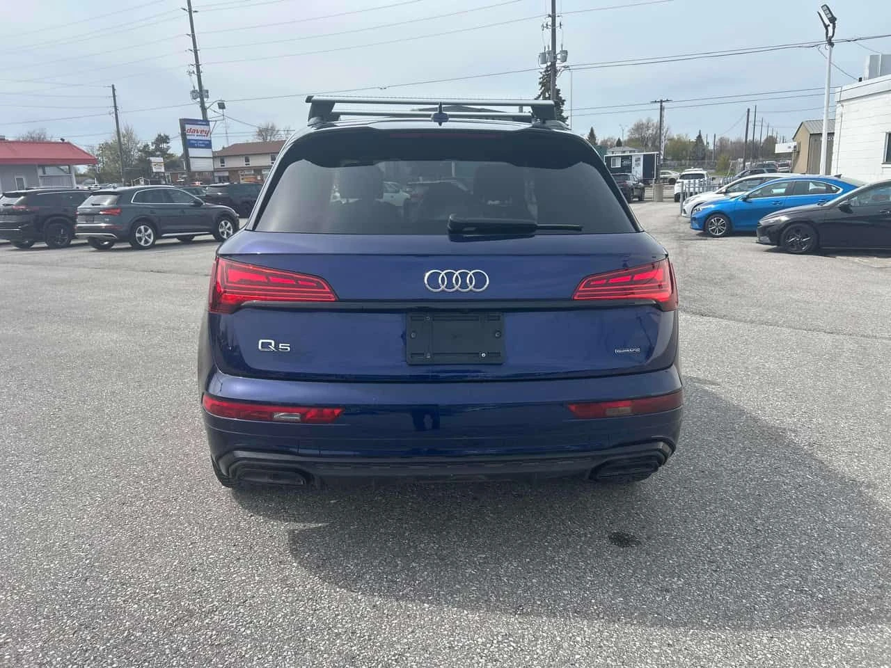 Audi Q5 * Progressiv * CARFAX * ДИСТРОНИК * 2 БРОЯ ГУМИ * , снимка 4 - Автомобили и джипове - 54528914