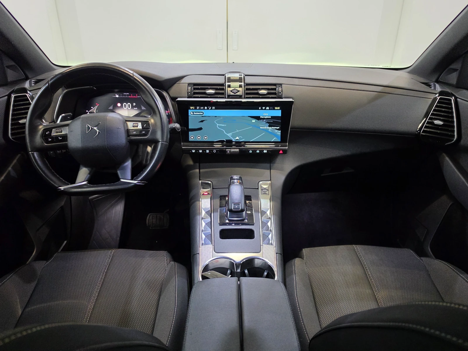 DS DS 7 Crossback  1.5 BlueHDI Bastille Aut. LED-Xenon Virtual, снимка 2 - Автомобили и джипове - 54621308
