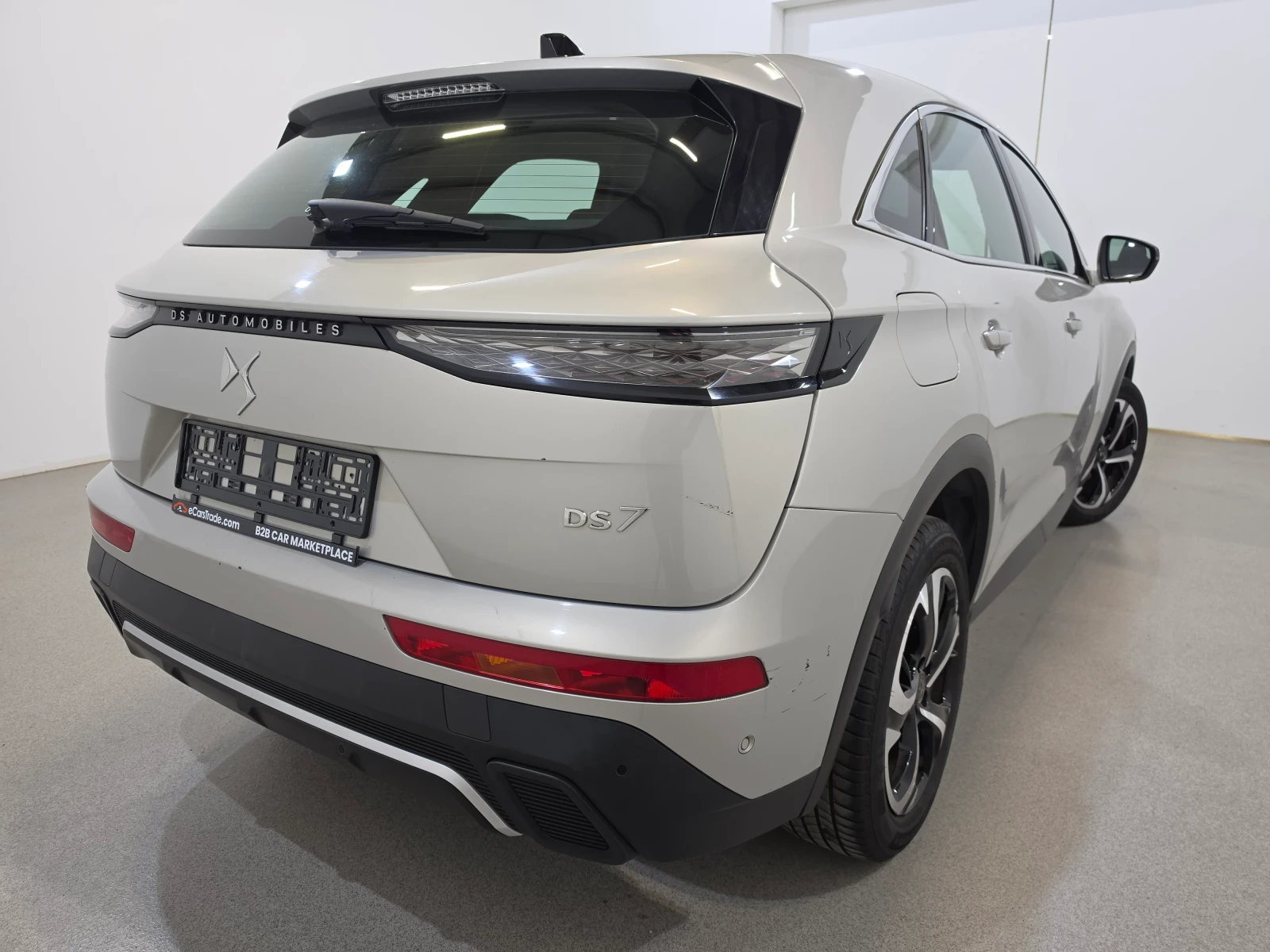 DS DS 7 Crossback  1.5 BlueHDI Bastille Aut. LED-Xenon Virtual, снимка 5 - Автомобили и джипове - 54621308